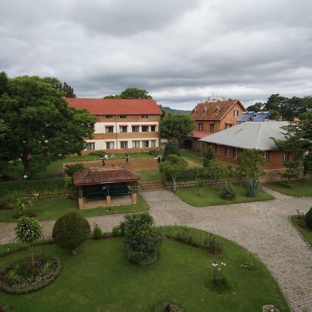 Lovasoa 4C Antsirabe Exterior foto