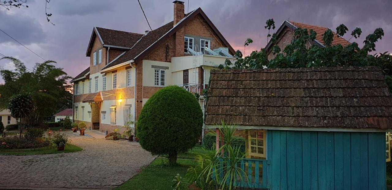Lovasoa 4C Antsirabe Exterior foto